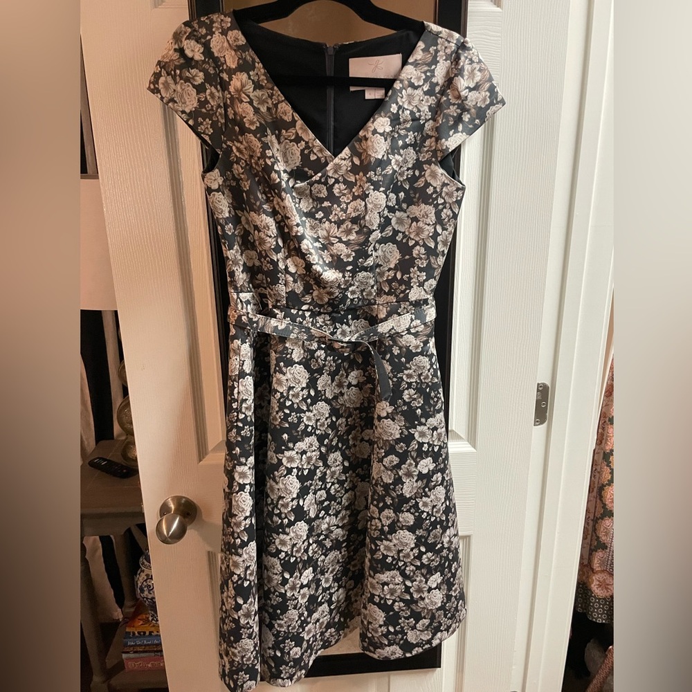 Gal Meets Glam dress